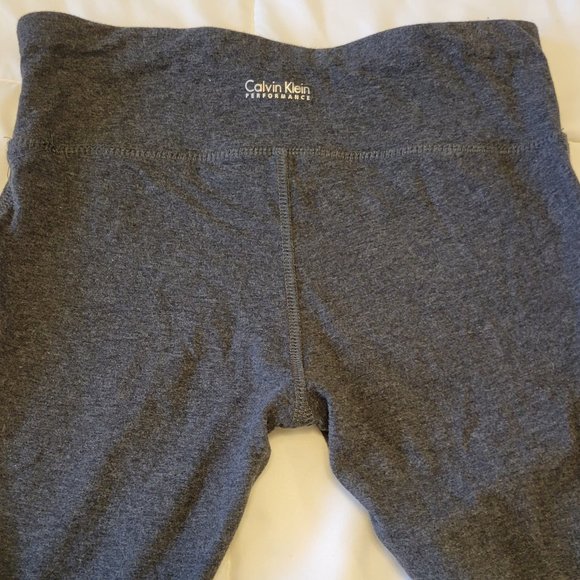 Calvin Klein performance quick dry logo capri zipper leggings size: S - Picture 7 of 8